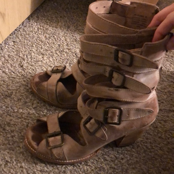 Freebird Bond - Picture 1 of 5